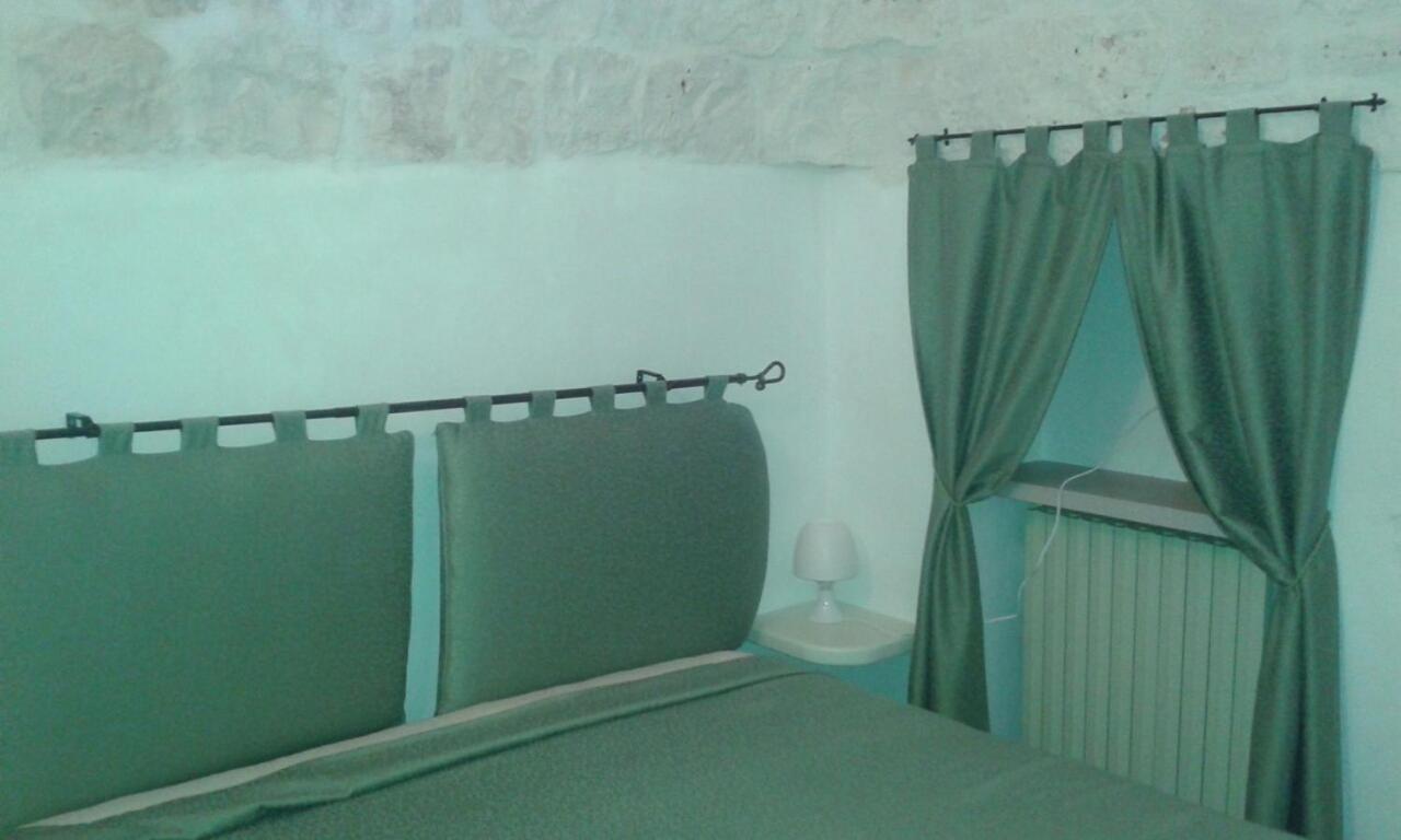 Trullo Sonia Nella Valle D'Itria Di Cisternino Villa Luaran gambar